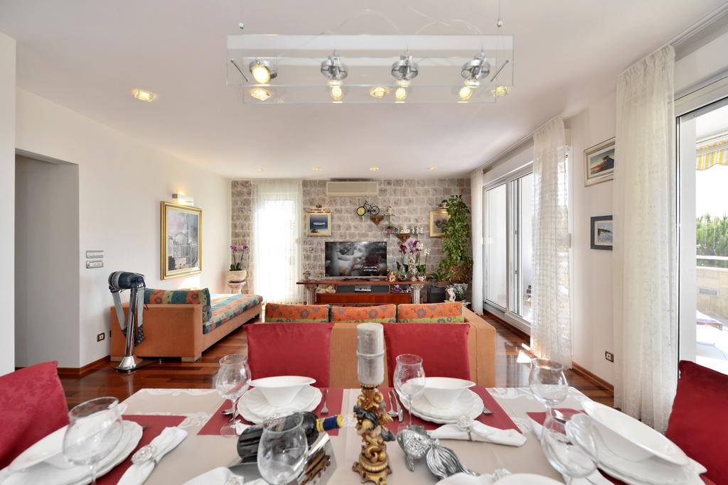 Luxury Seaside Apartment Split Bilik gambar